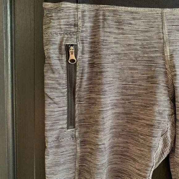 Lululemon Leggings Women Size 6 Black Gray Inspire Tight II Athletic Activewear - Picture 3 of 8